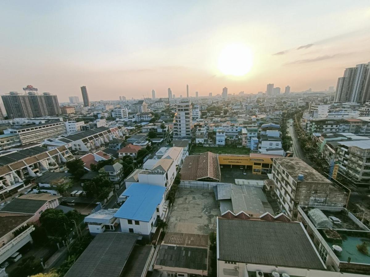溫馨小屋 Бангкок Экстерьер фото